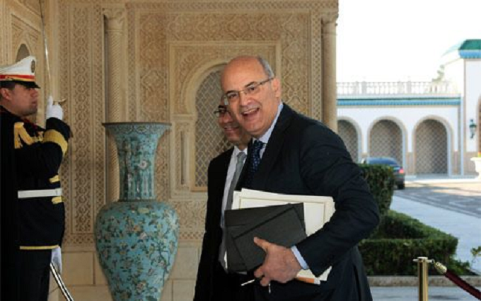 Hakim Ben Hammouda : Il faut rester vigilant malgré l'amélioration de la situation économique